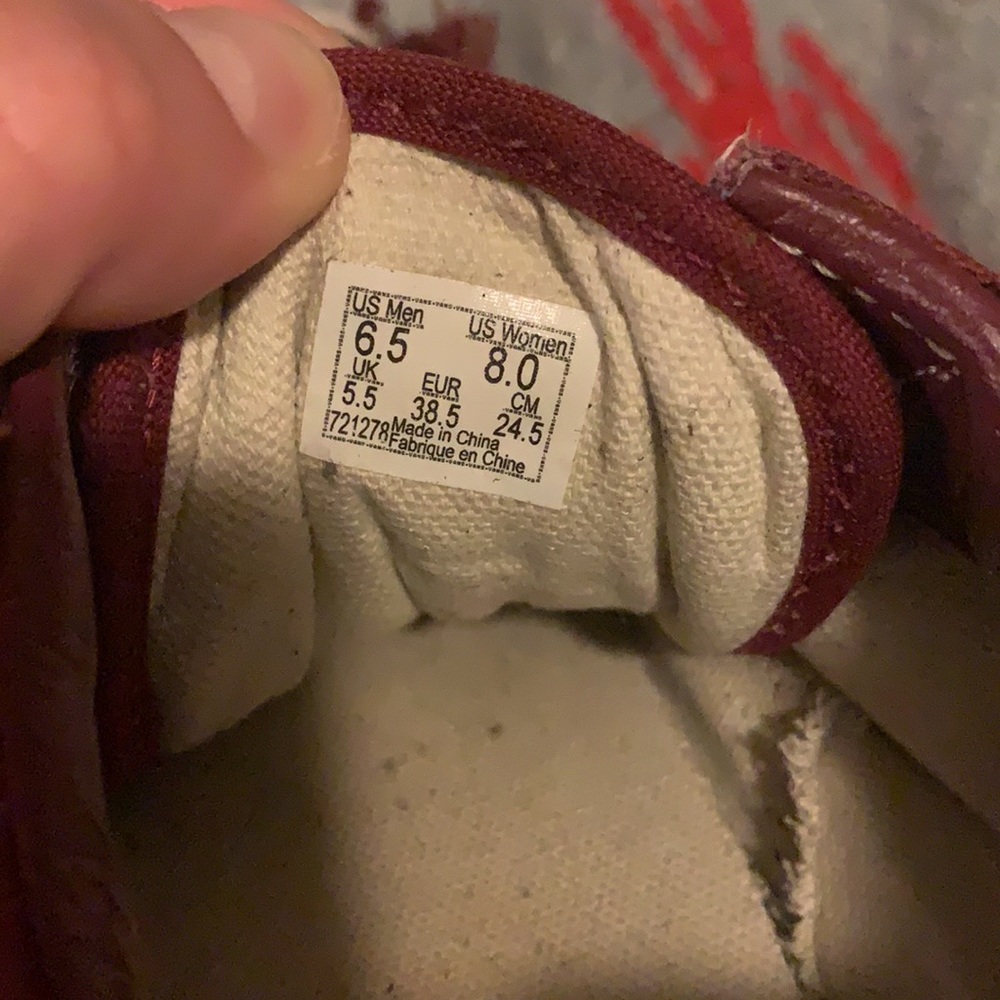 Vans - Picture 6 of 6
